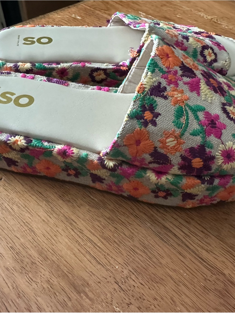 SO Floral Embroidered Slide Mules in Multi-Color